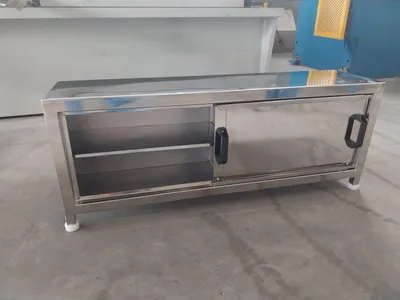 Banco de pulo com portinhola em aço inox